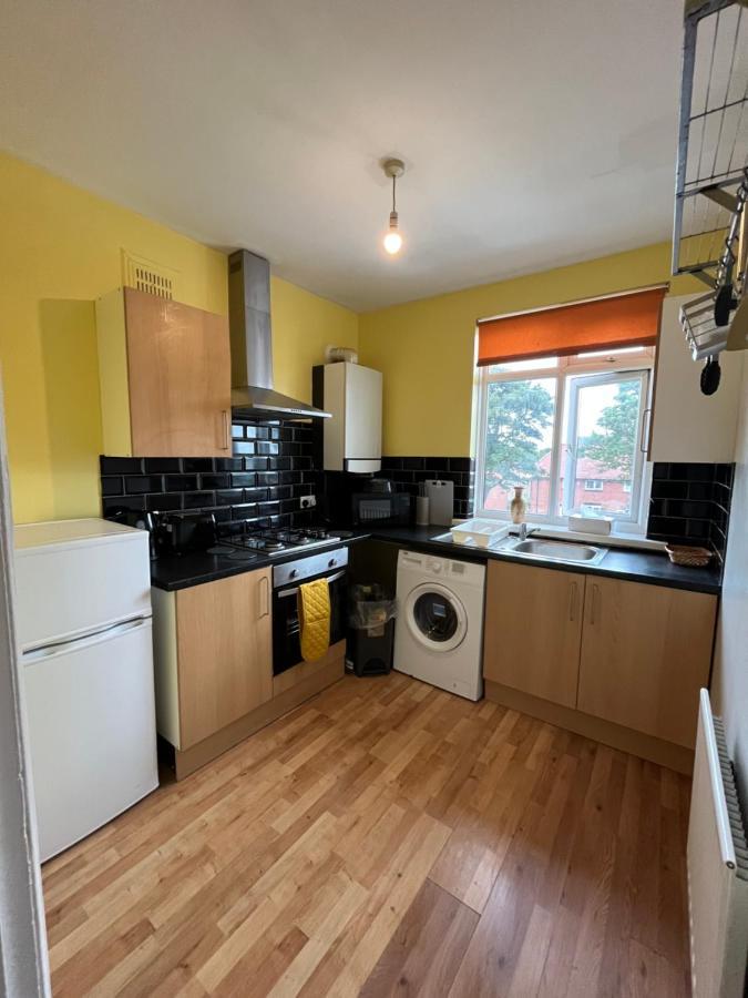 2 Bedroom Apartment, 5 Minutes From City Centre Ньюкасл-апон-Тайн Екстер'єр фото