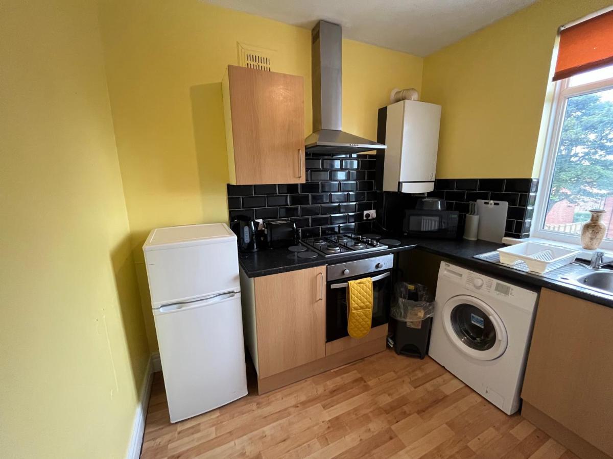 2 Bedroom Apartment, 5 Minutes From City Centre Ньюкасл-апон-Тайн Екстер'єр фото